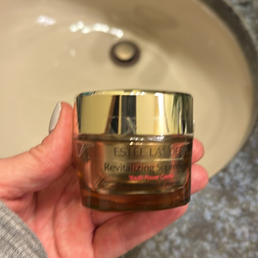 Estée Lauder Revitalizing Supreme +. Youth Power Crème. NEW! Still sealed. 1 oz. - Picture 3 of 3